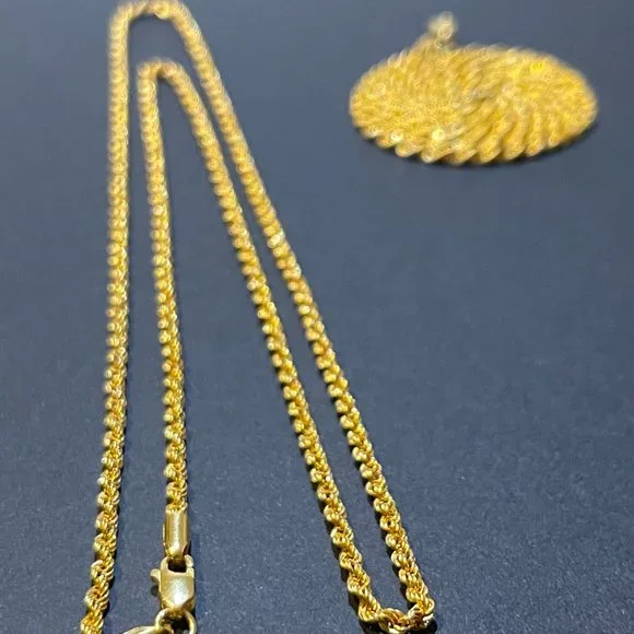 Solid 14K Gold Diamond Cut Rope Chain Necklace 24 inch,2.5 mm - Picture 6 of 17